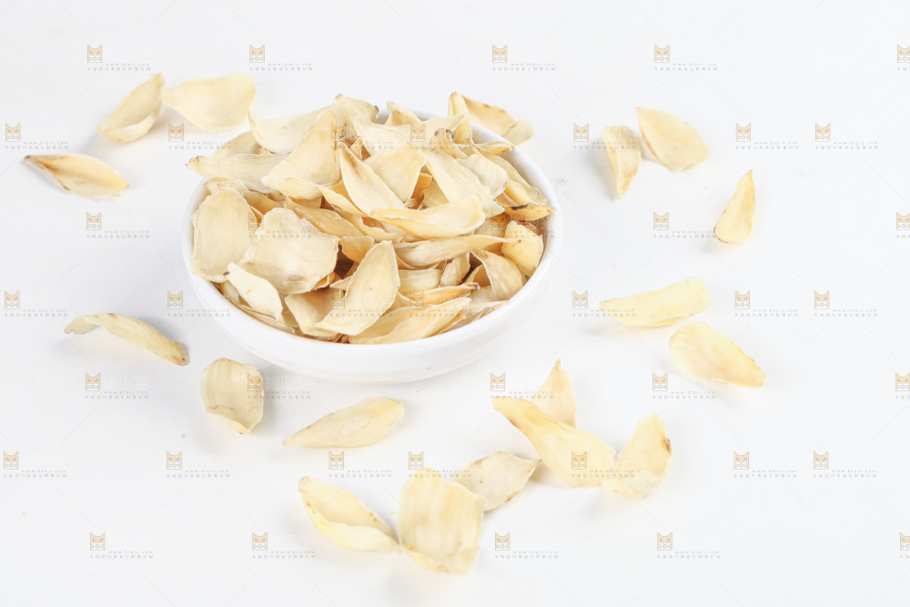 白底上的百合干
