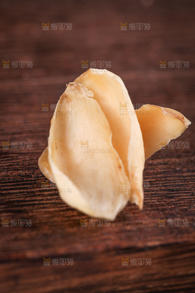 深底上的百合干