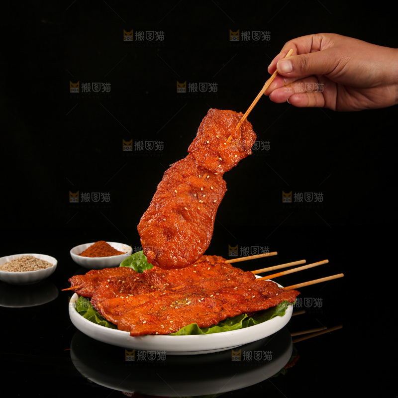 深底上的里脊肉