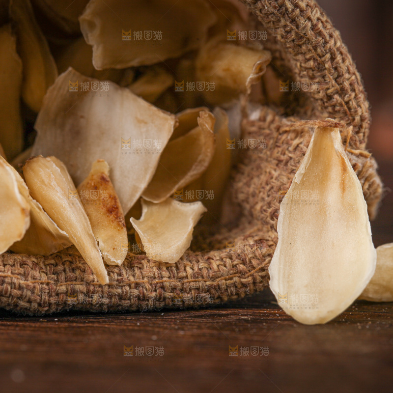 深底上的百合干