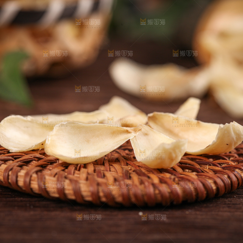 深底上的百合干