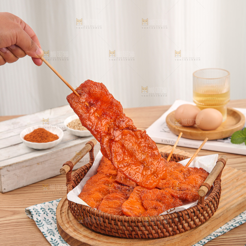浅底上的里脊肉