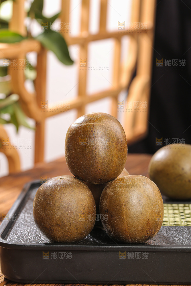 深底上的罗汉果