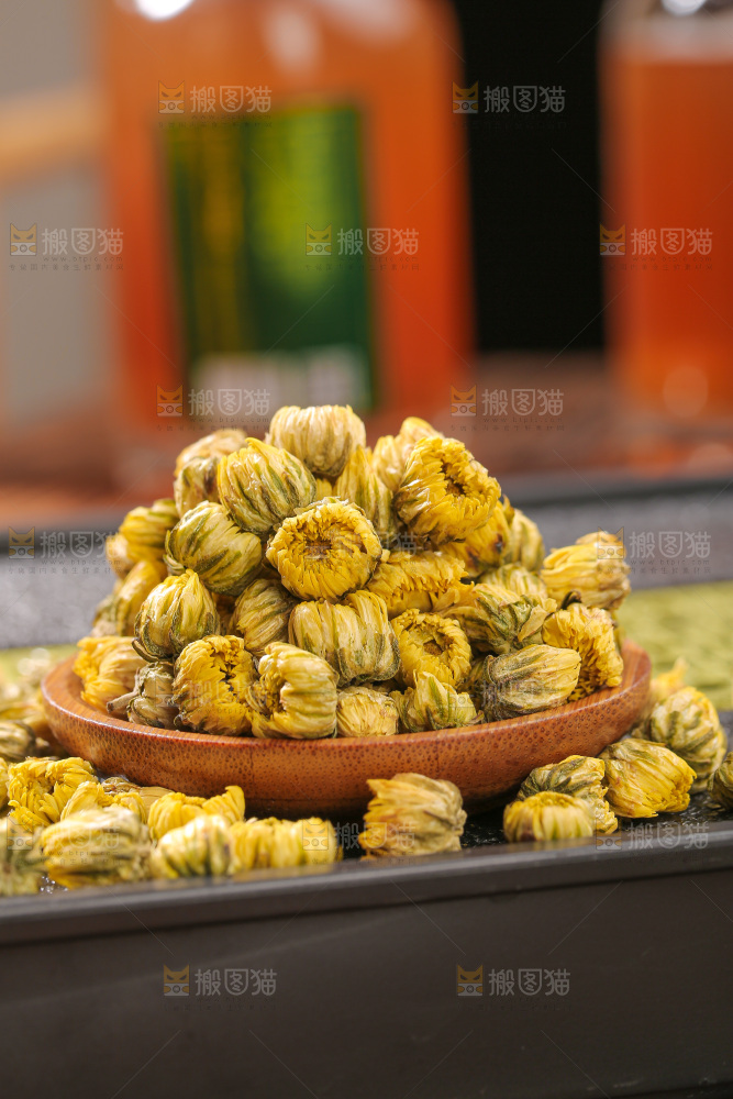 深底上的胎菊