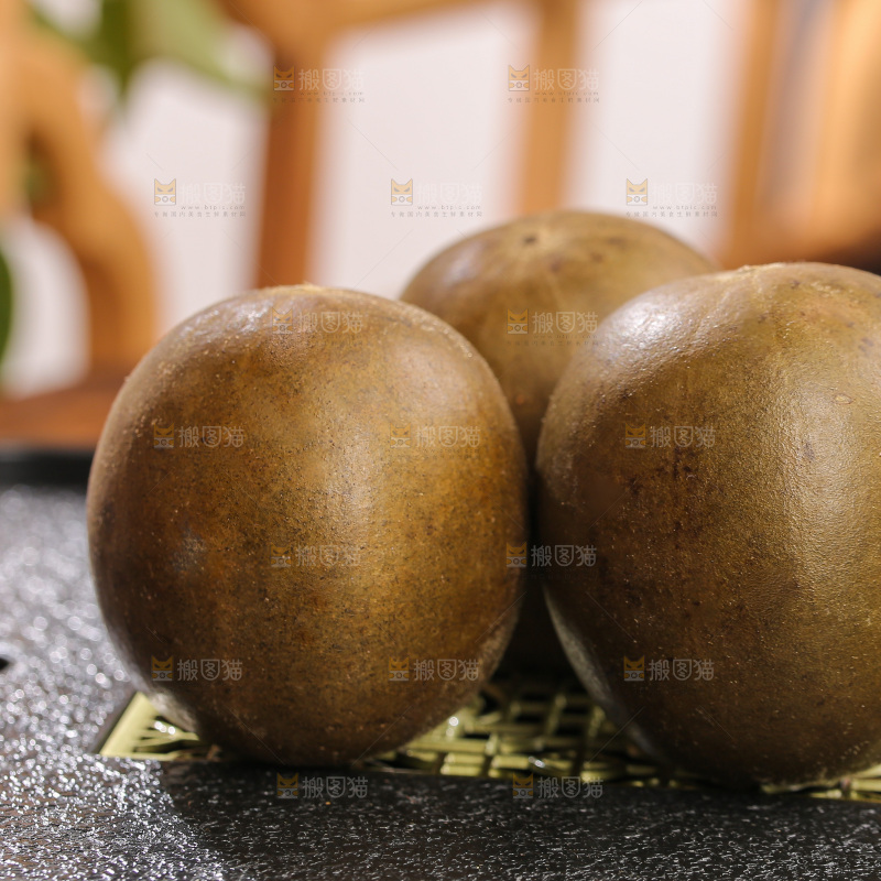 深底上的罗汉果