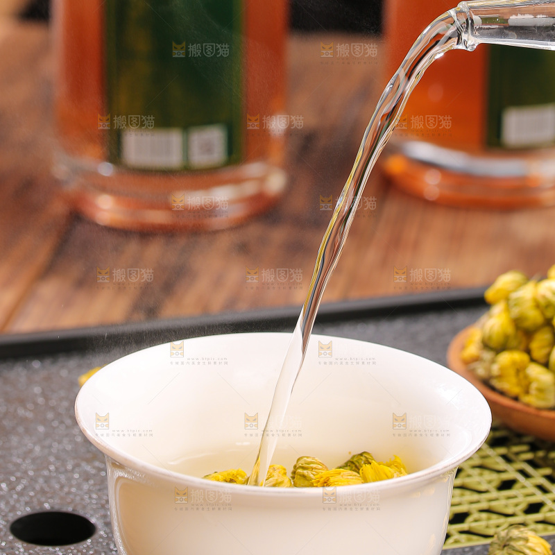 深底上的胎菊