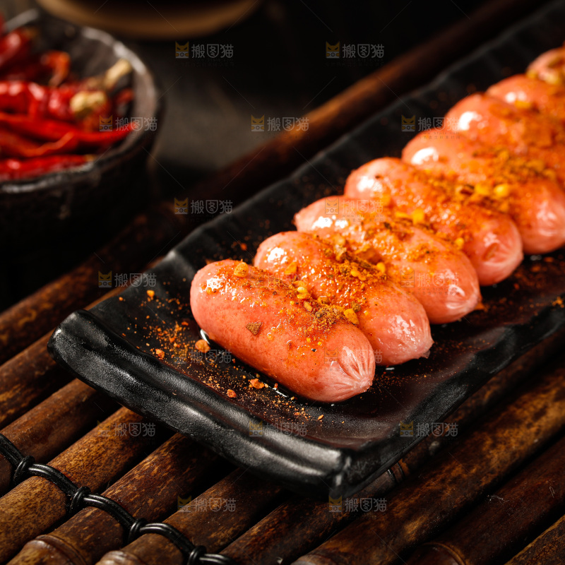 深底上的蘸料