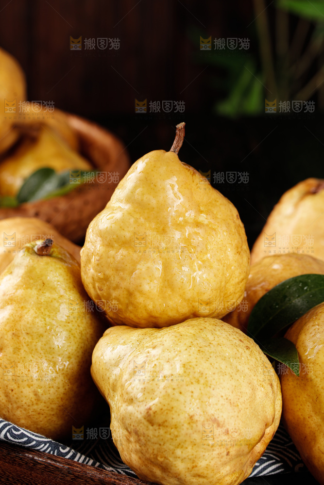 深底上的丑梨