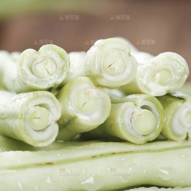 木底上的白芸豆角