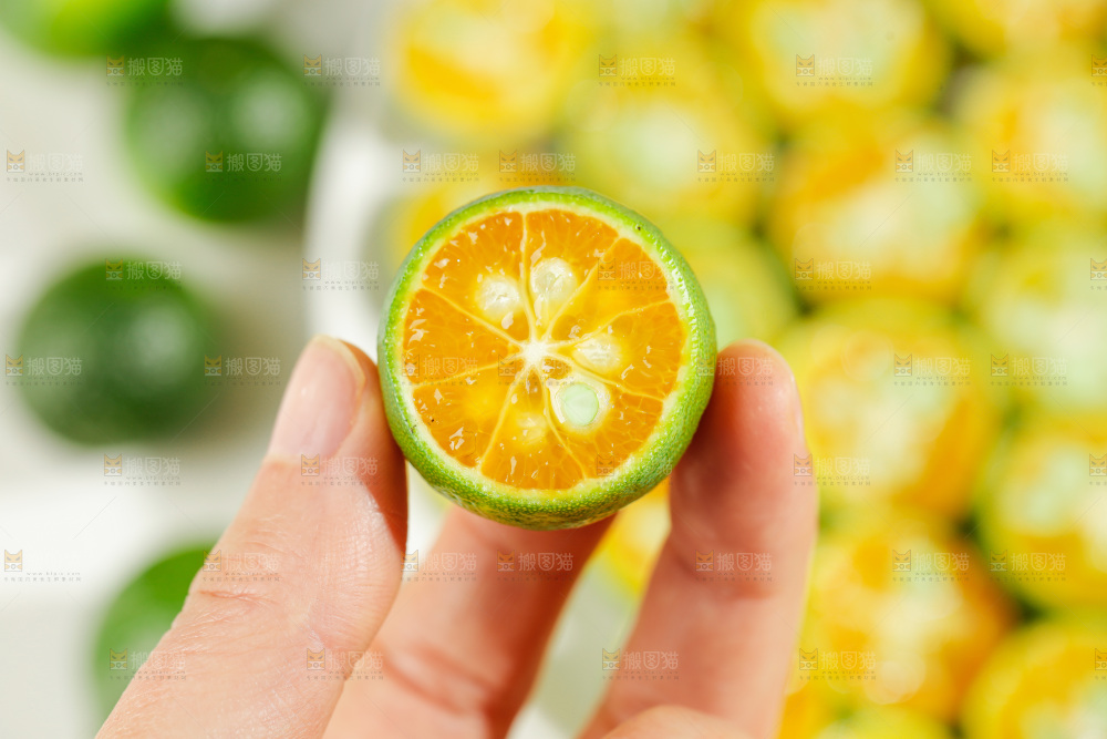深底上的小青桔