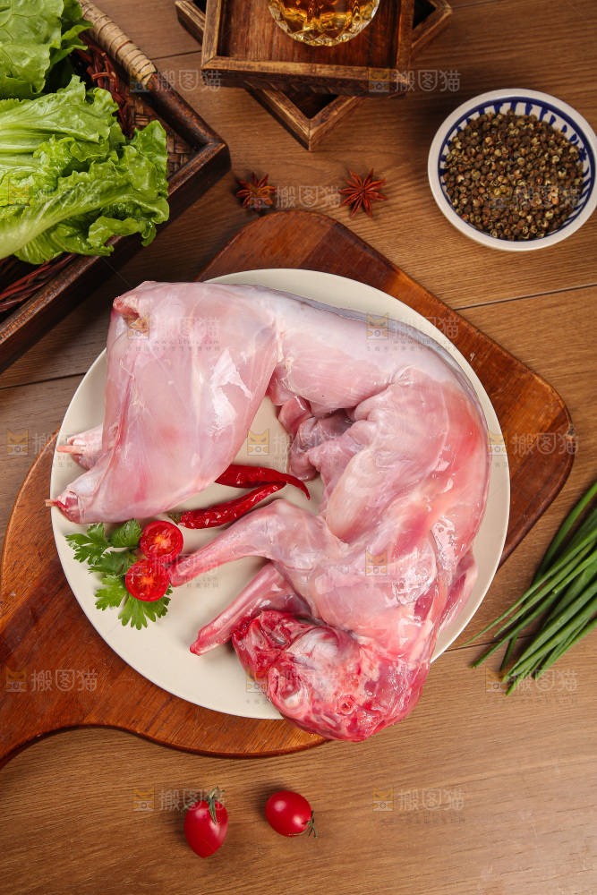 深底上的新鲜兔子