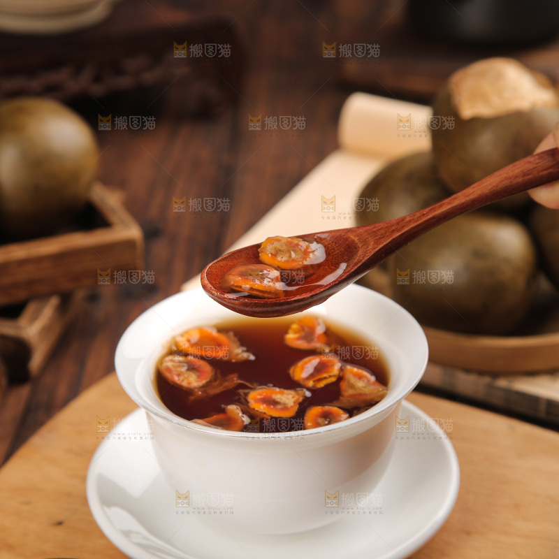 木底上的罗汉果