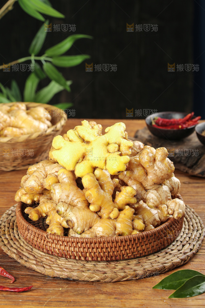 深底上的小黄姜