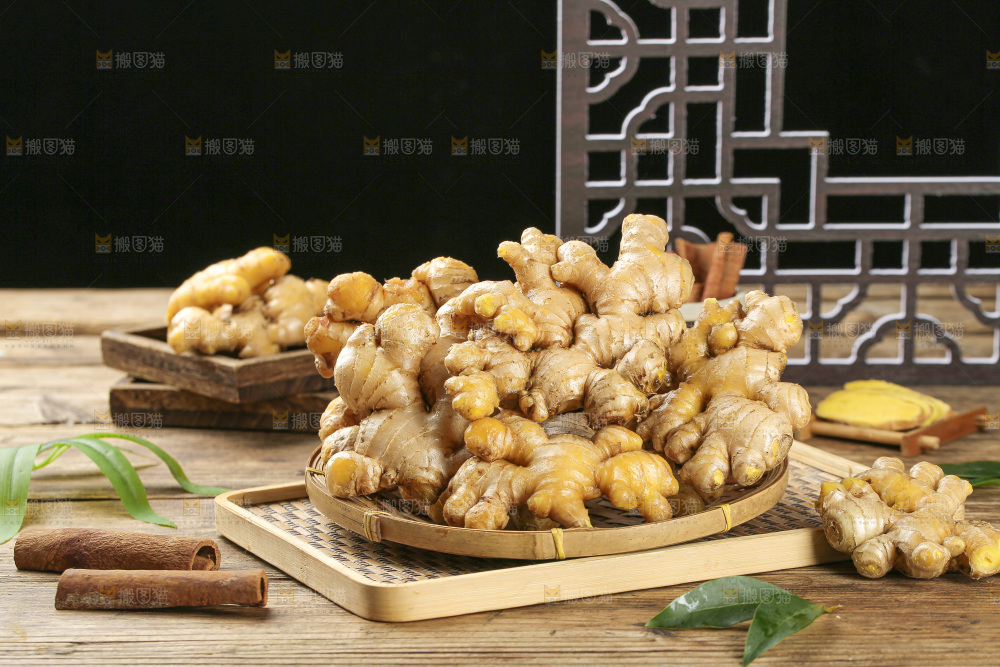 深底上的小黄姜