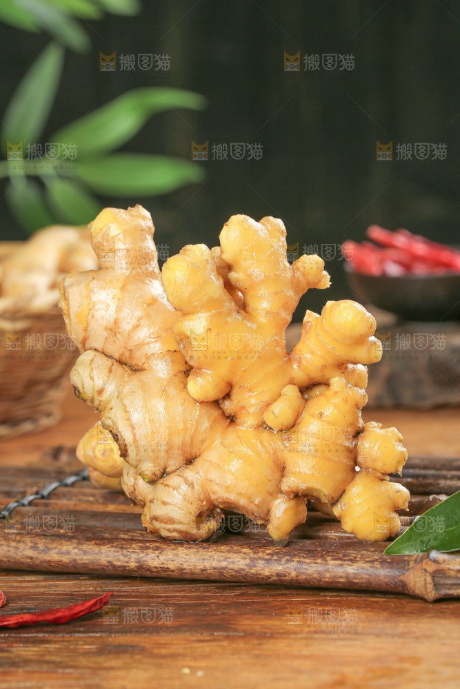 深底上的小黄姜