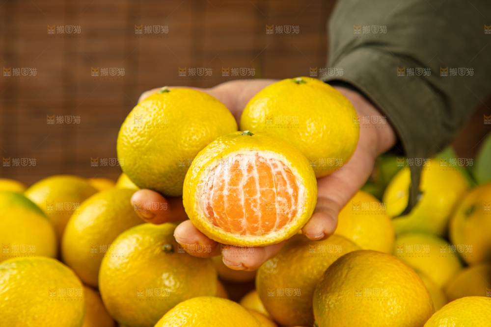 深底上的桔柚