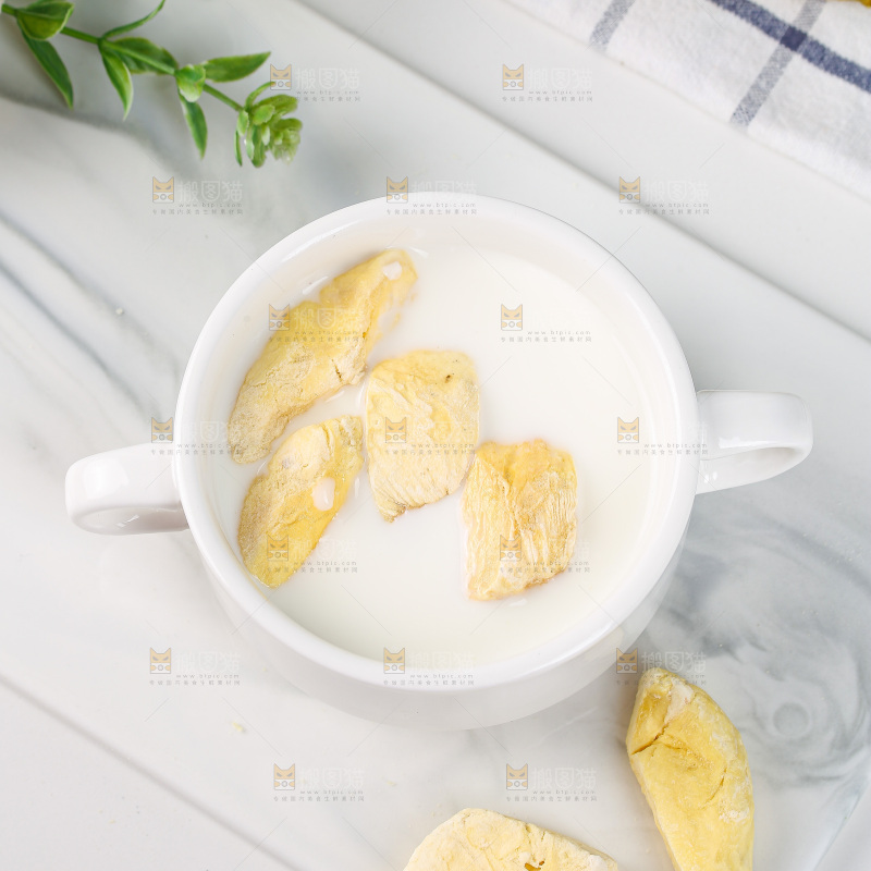 浅底上的冻干榴莲