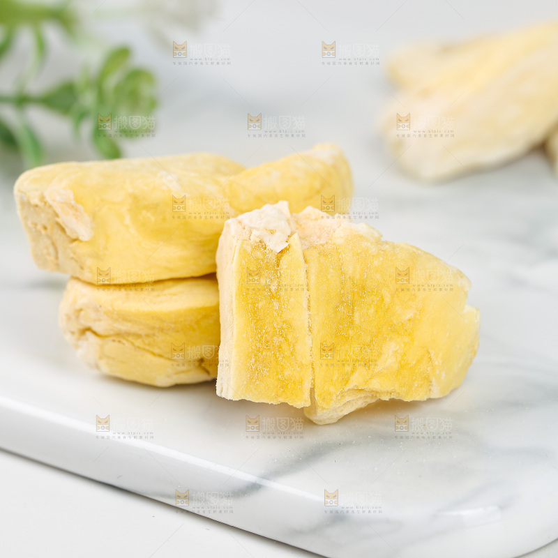 浅底上的冻干榴莲