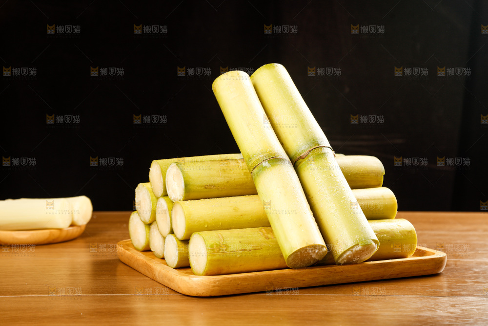 深底上的黄皮甘蔗