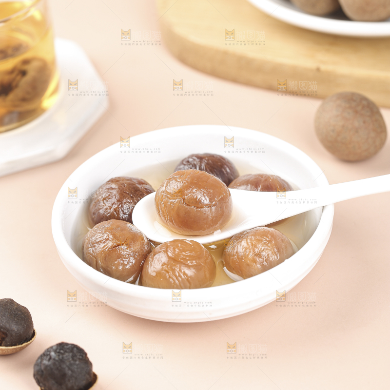 浅底上的桂圆干