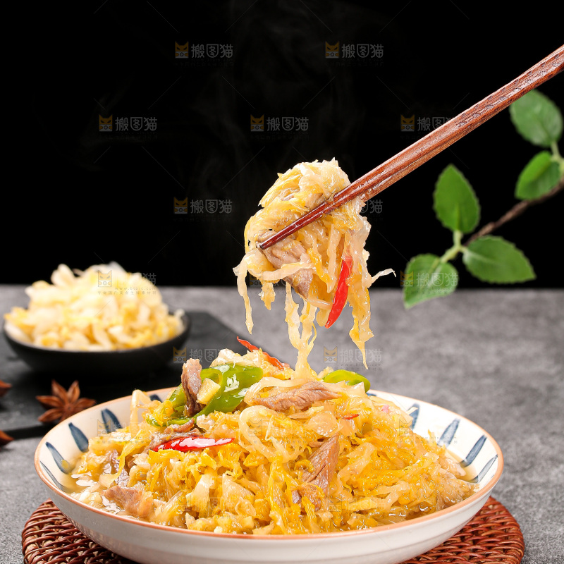 深底上的东北酸菜