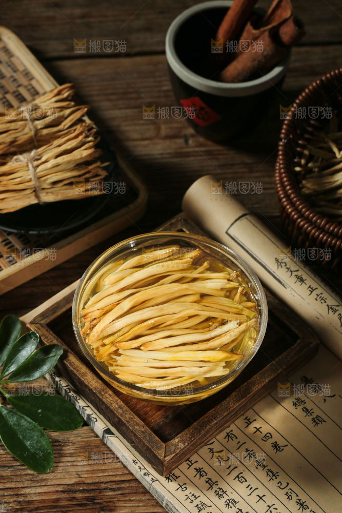 深底上的黄花菜