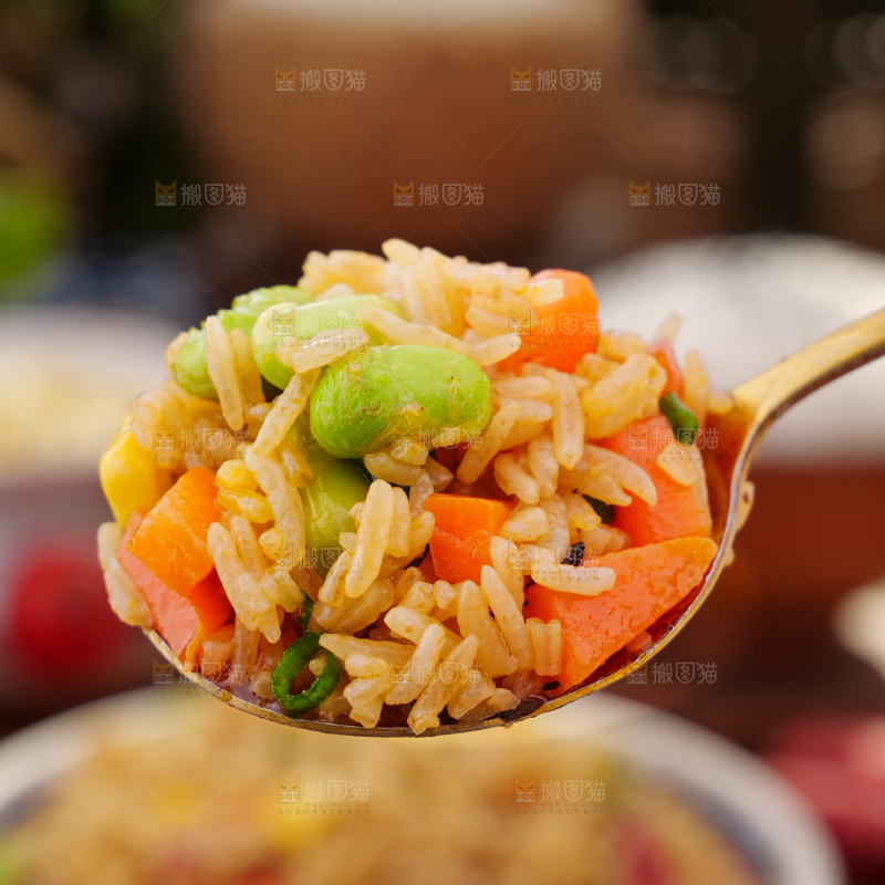 深底上长粒米煲仔饭