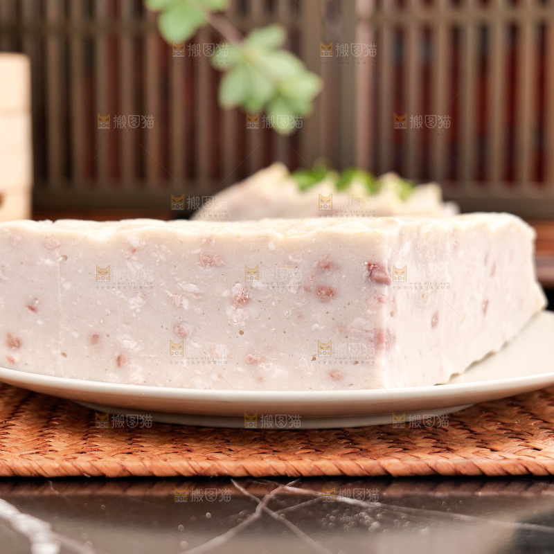 深底上的白果肉糕