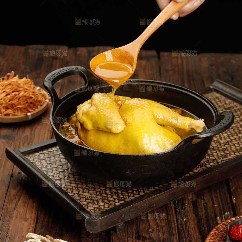 深底上的鸡汤