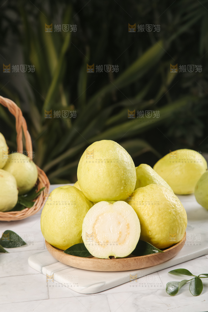 浅底上的白心芭乐