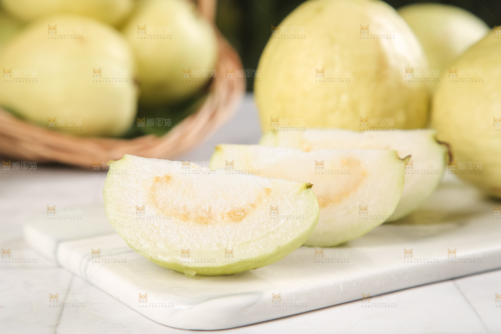 浅底上的白心芭乐