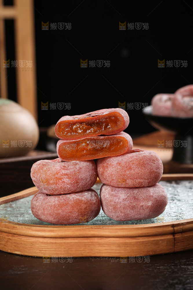 深底上的圆柿饼