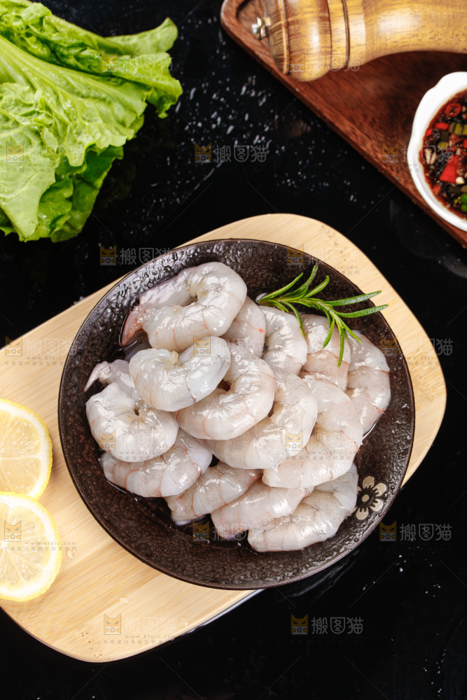 深底上的虾仁