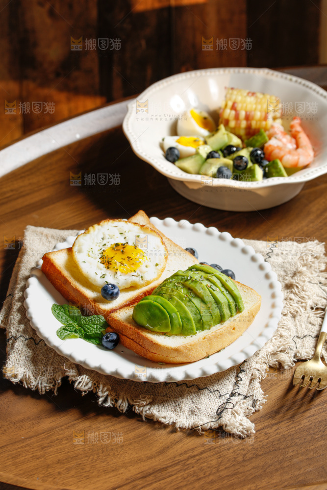 牛油果三明治