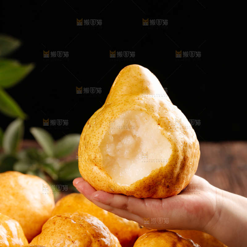深底上的丑梨