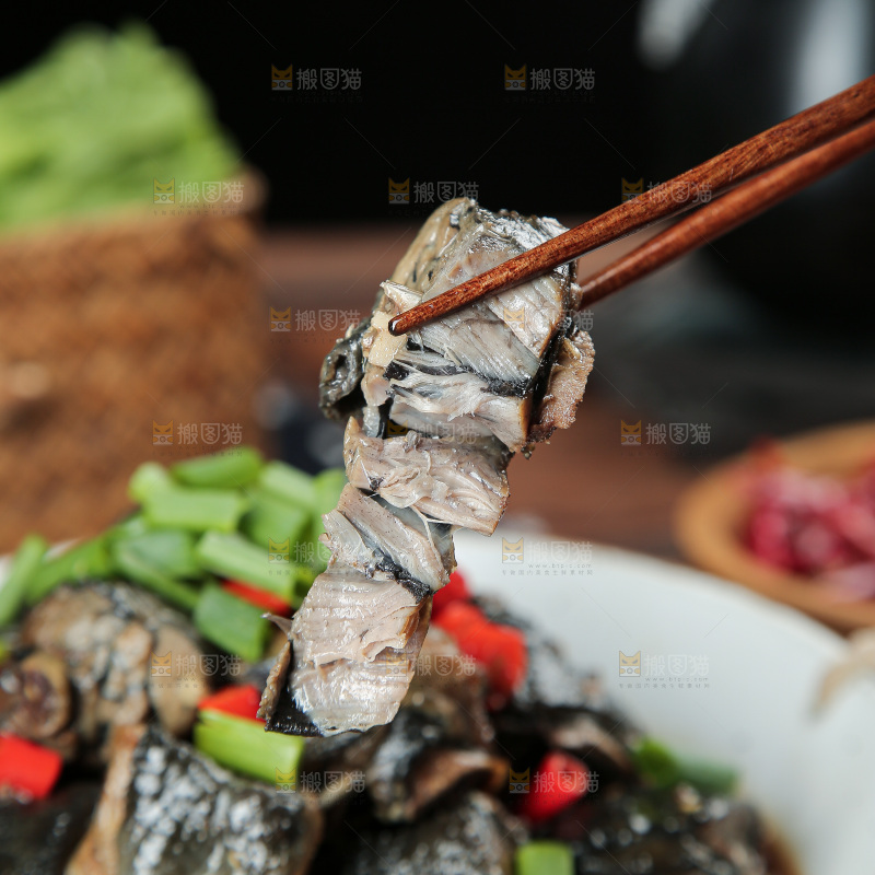 辣炒乌鸡