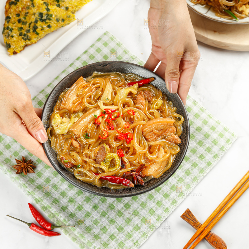 猪肉白菜炖粉条