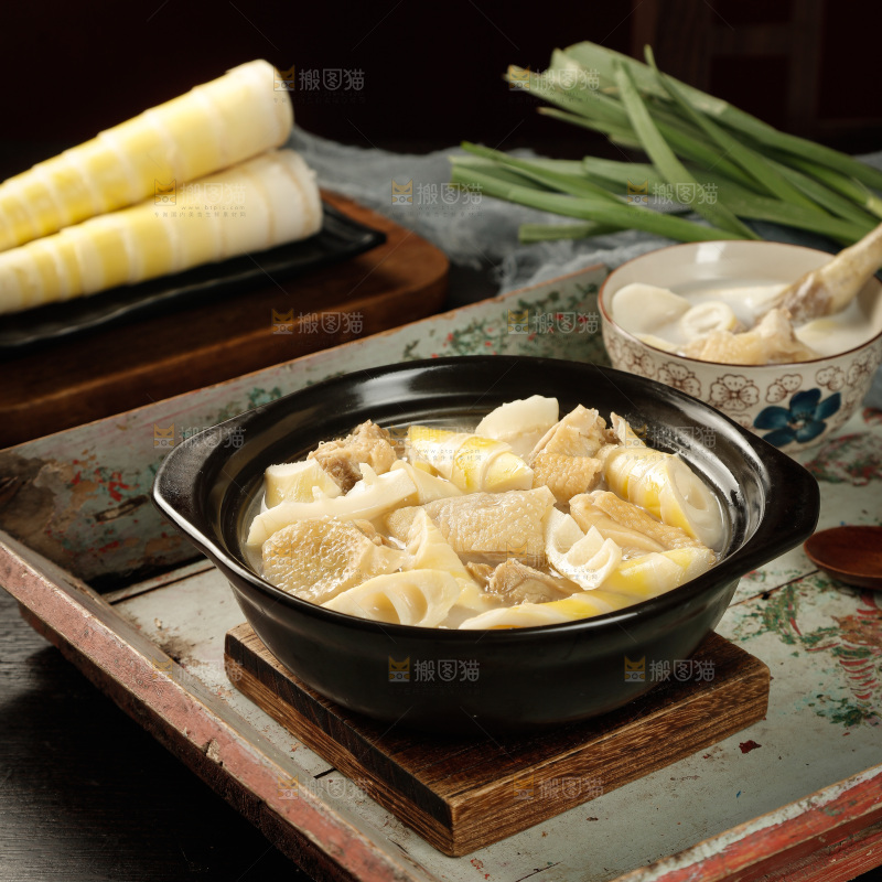 春笋鸡汤