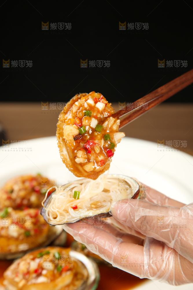 蒜蓉粉丝蒸鲍鱼