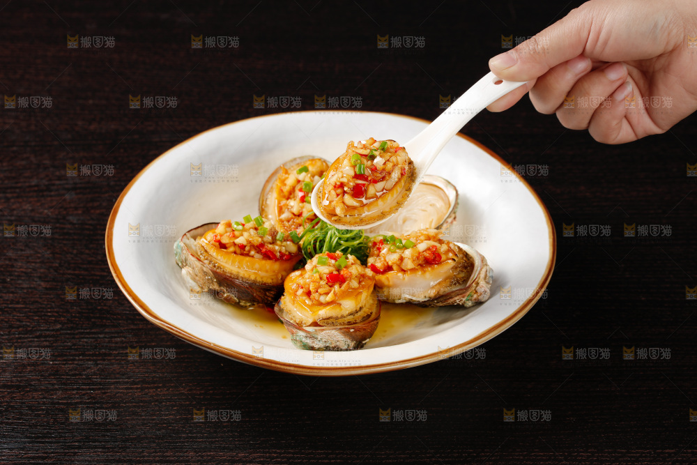 蒜蓉粉丝蒸鲍鱼