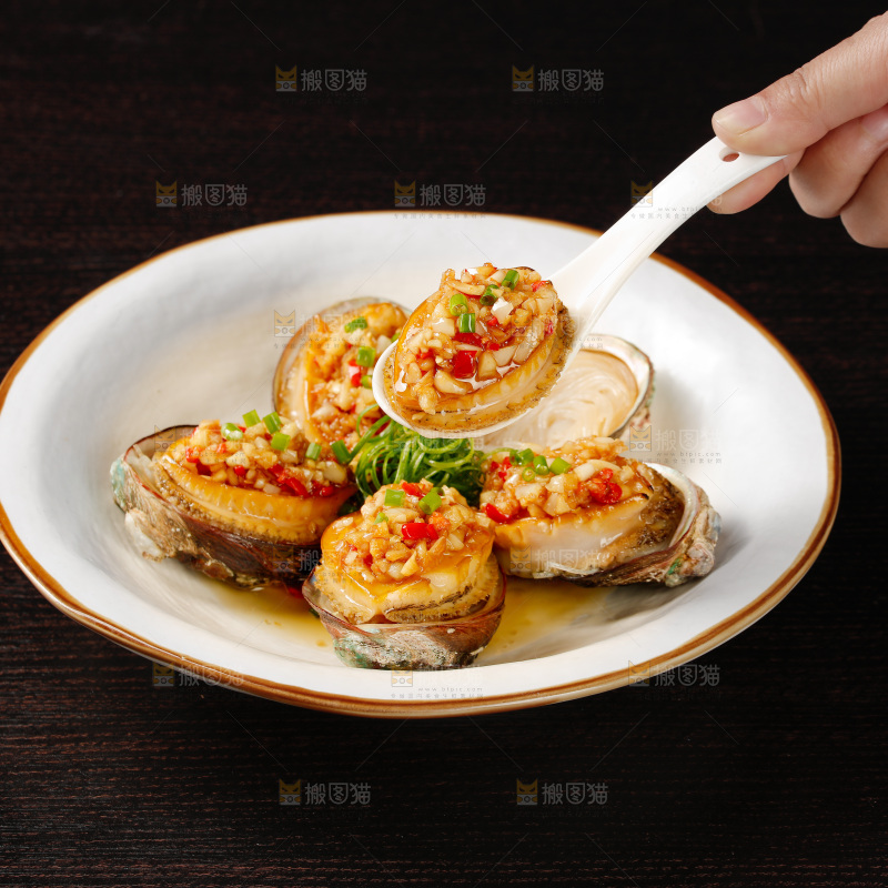 蒜蓉粉丝蒸鲍鱼