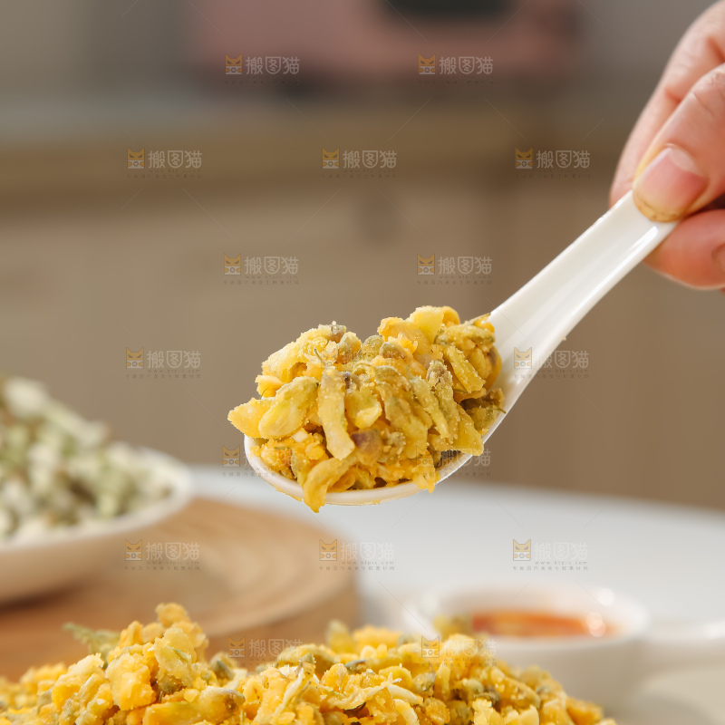 蒸槐花