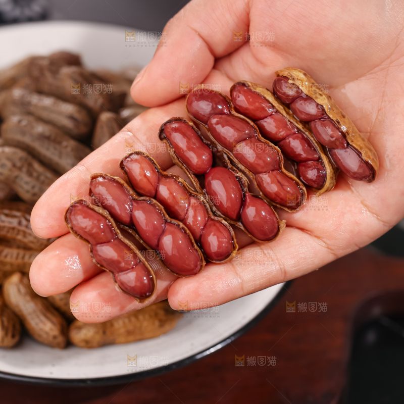 卤花生
