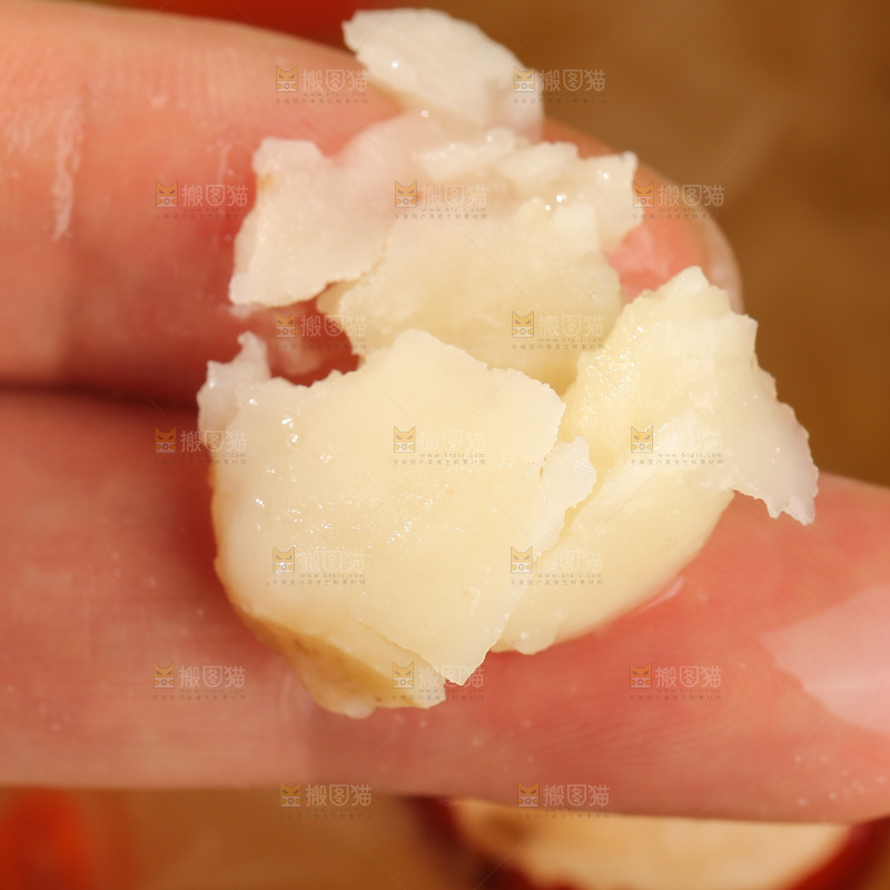 莲子银耳汤