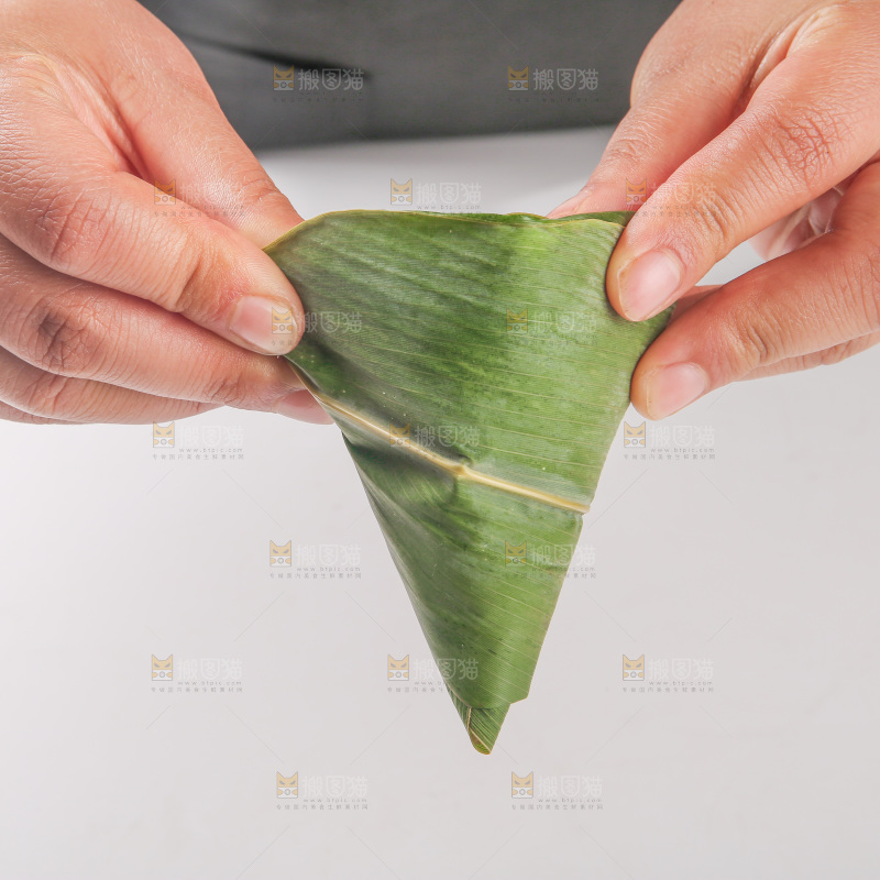 包粽子