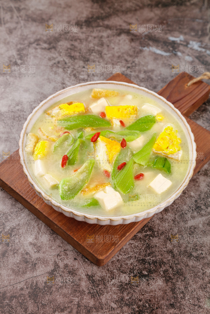 丝瓜豆腐蛋汤