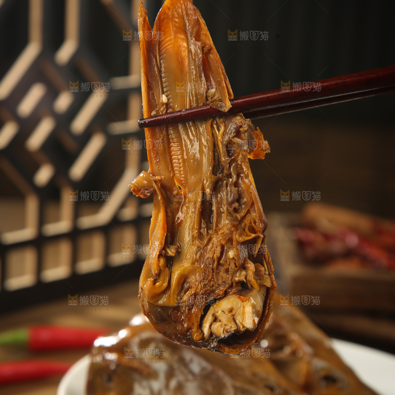 卤鸭头