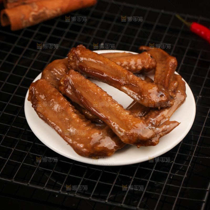 卤鸭翅
