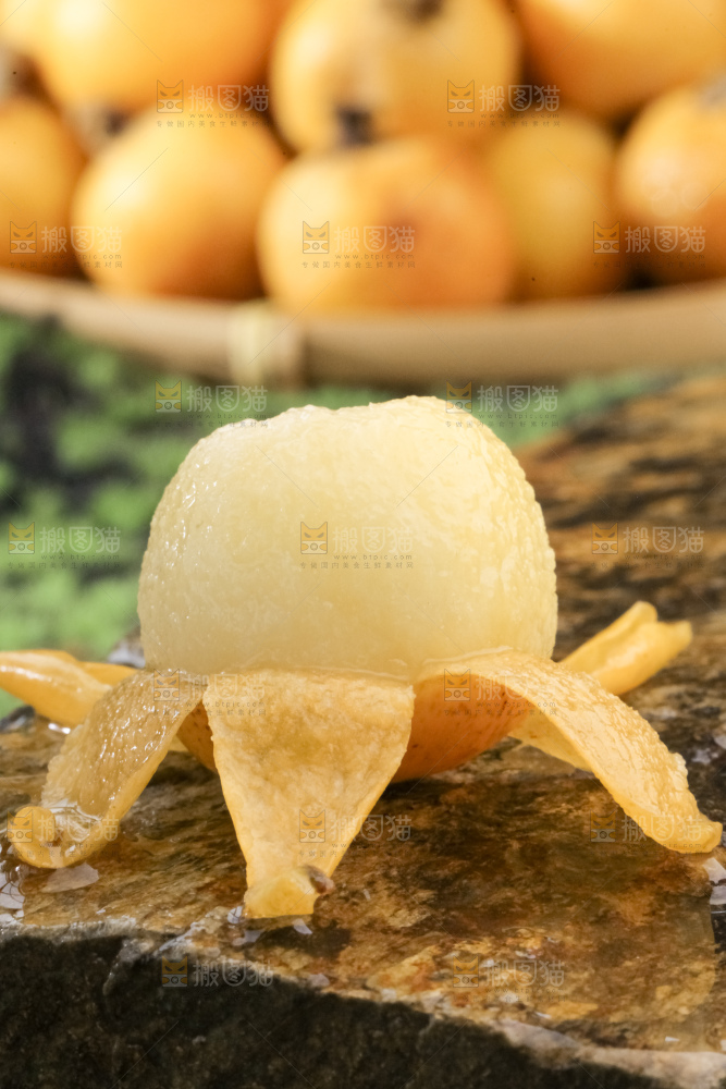 白玉枇杷