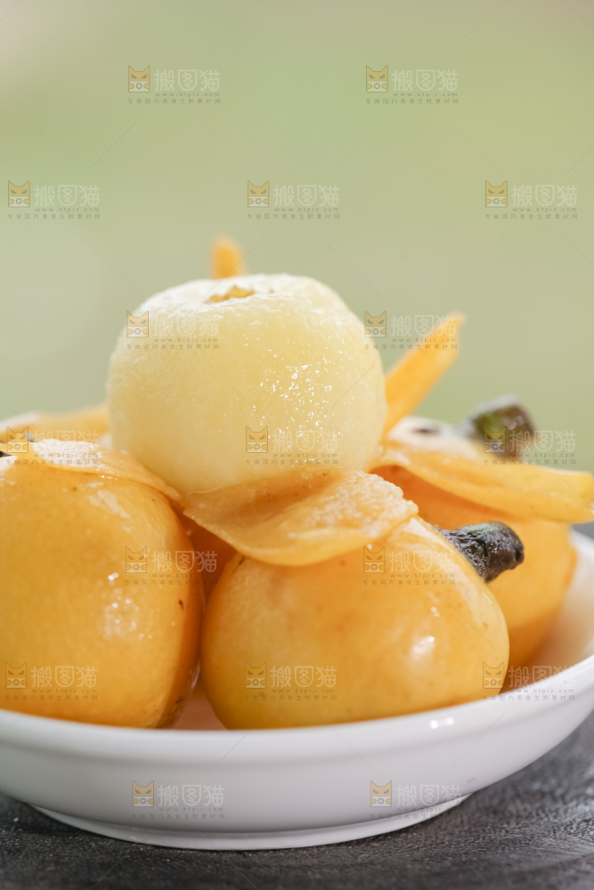 白玉枇杷
